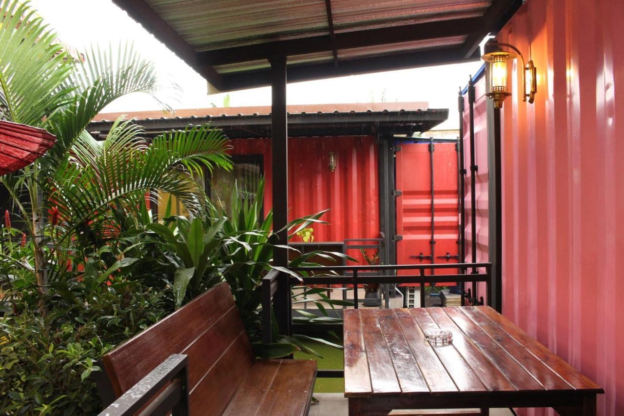 Amazon Resort Surat Thani Esterno foto