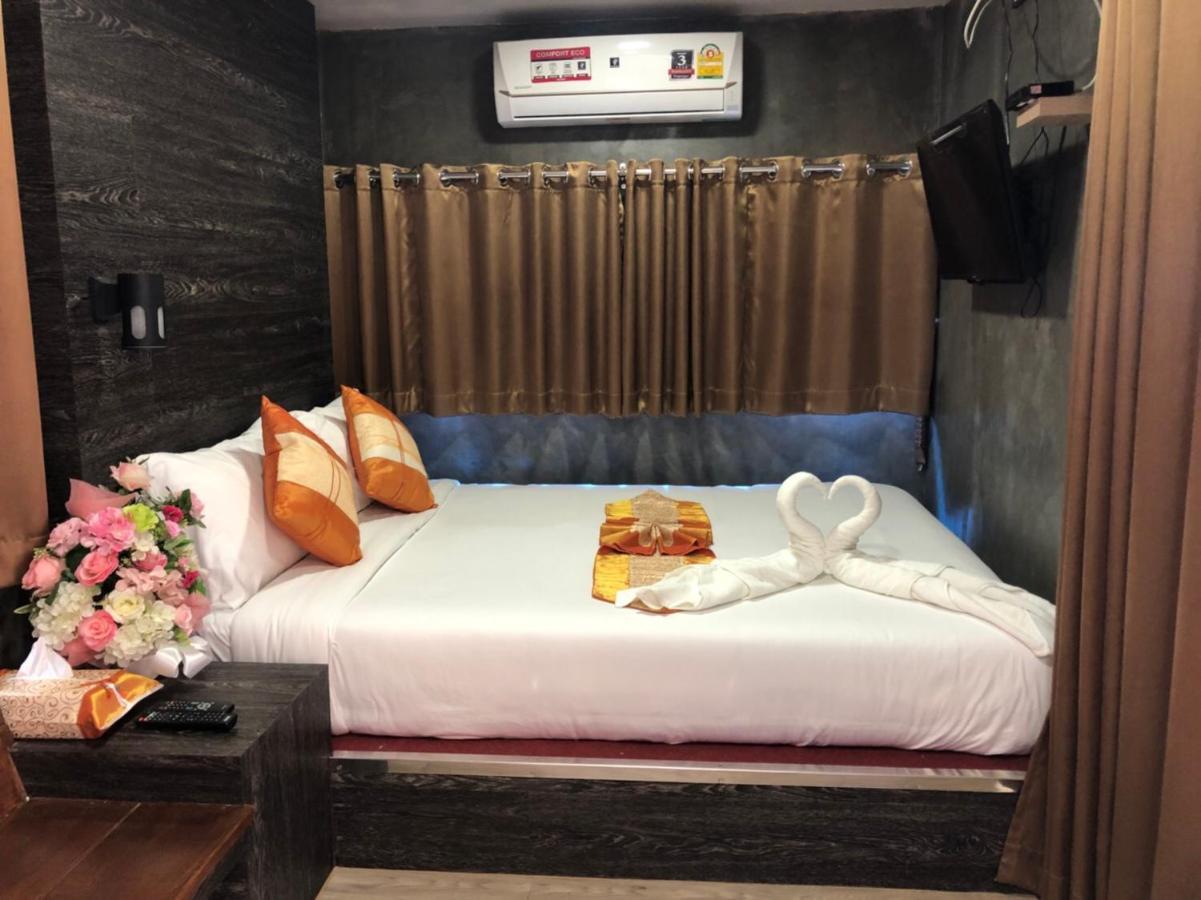 Amazon Resort Surat Thani Esterno foto