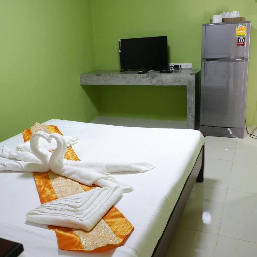 Amazon Resort Surat Thani Esterno foto