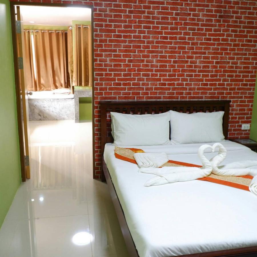 Amazon Resort Surat Thani Esterno foto